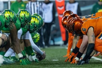 How to Watch the Oregon vs. Oregon State College Football Game Today: Time, TV Channel, and Live Stream