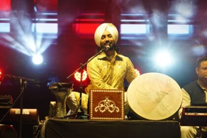 Satinder stuns fans at Gurugram concert, says, ‘Music is a universal language’