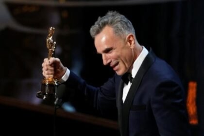 Daniel Day-Lewis ends acting retirement after seven years, to make comeback with film directed by son | Hollywood